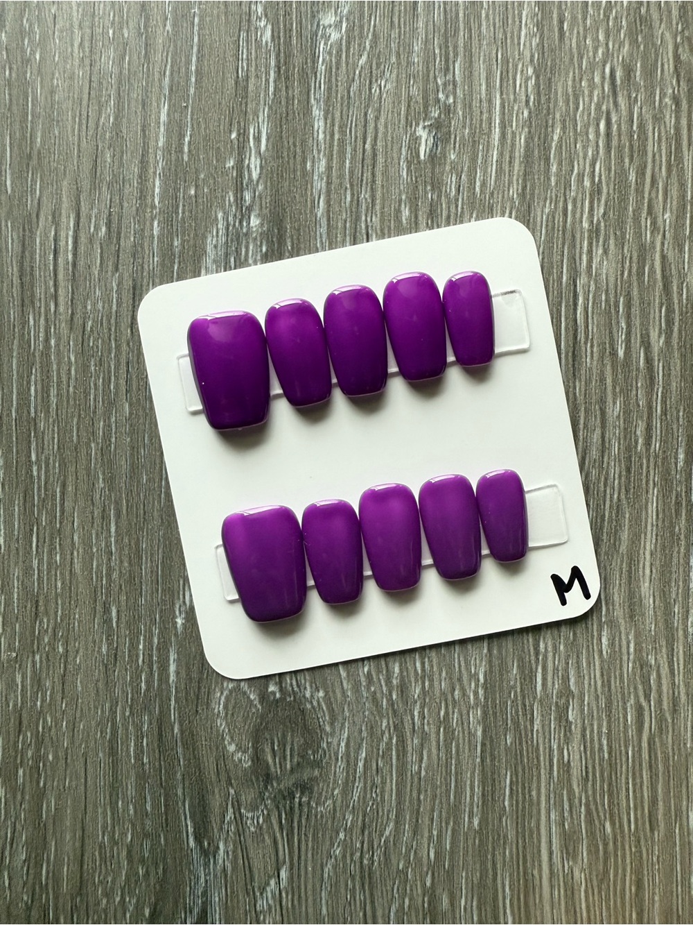 Glossy Purple Press-On Nail Set — Medium Fit